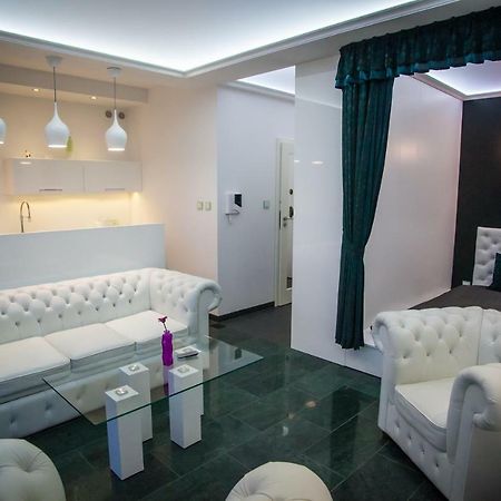 Royal Apartment In City Centre 수바우키 외부 사진