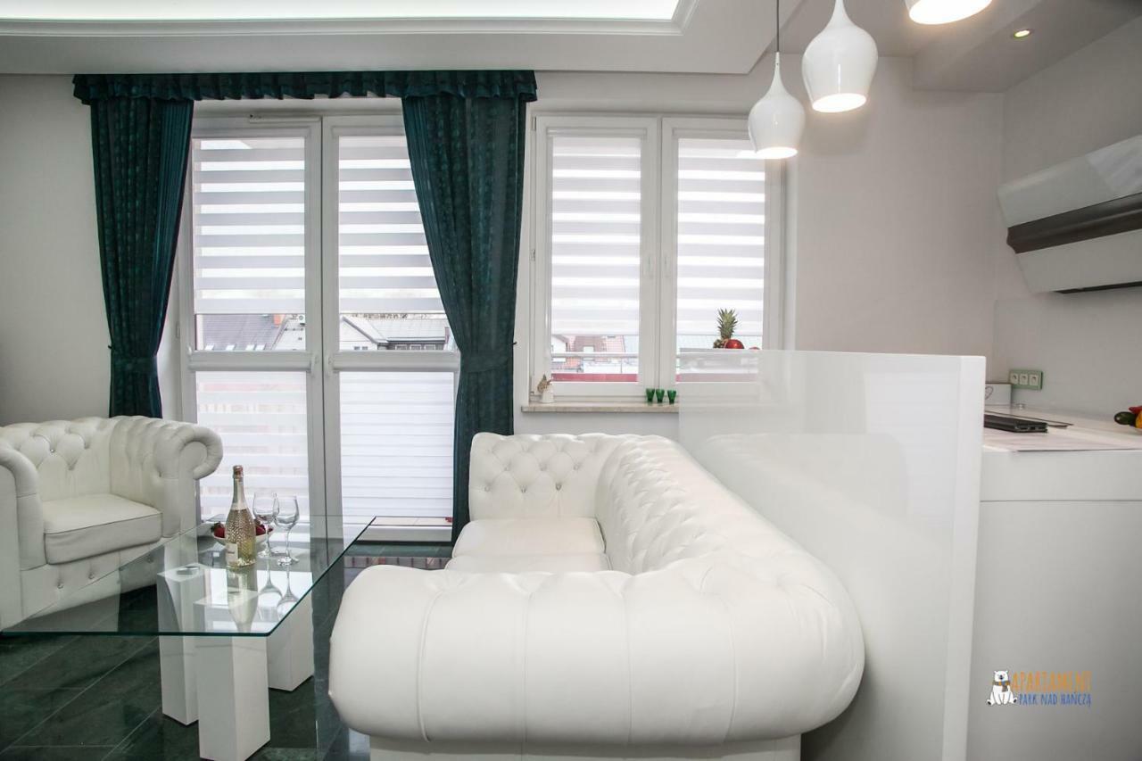Royal Apartment In City Centre 수바우키 외부 사진