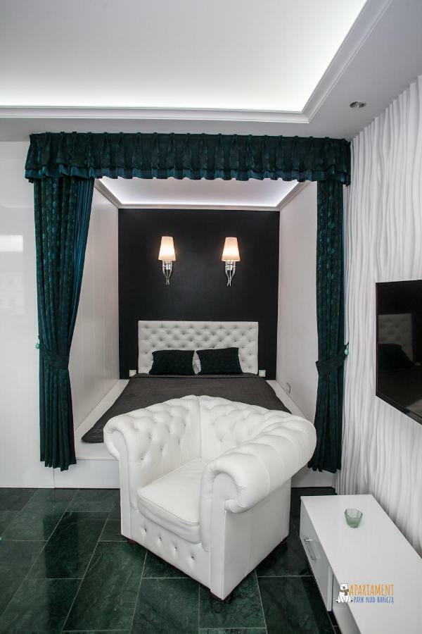 Royal Apartment In City Centre 수바우키 외부 사진